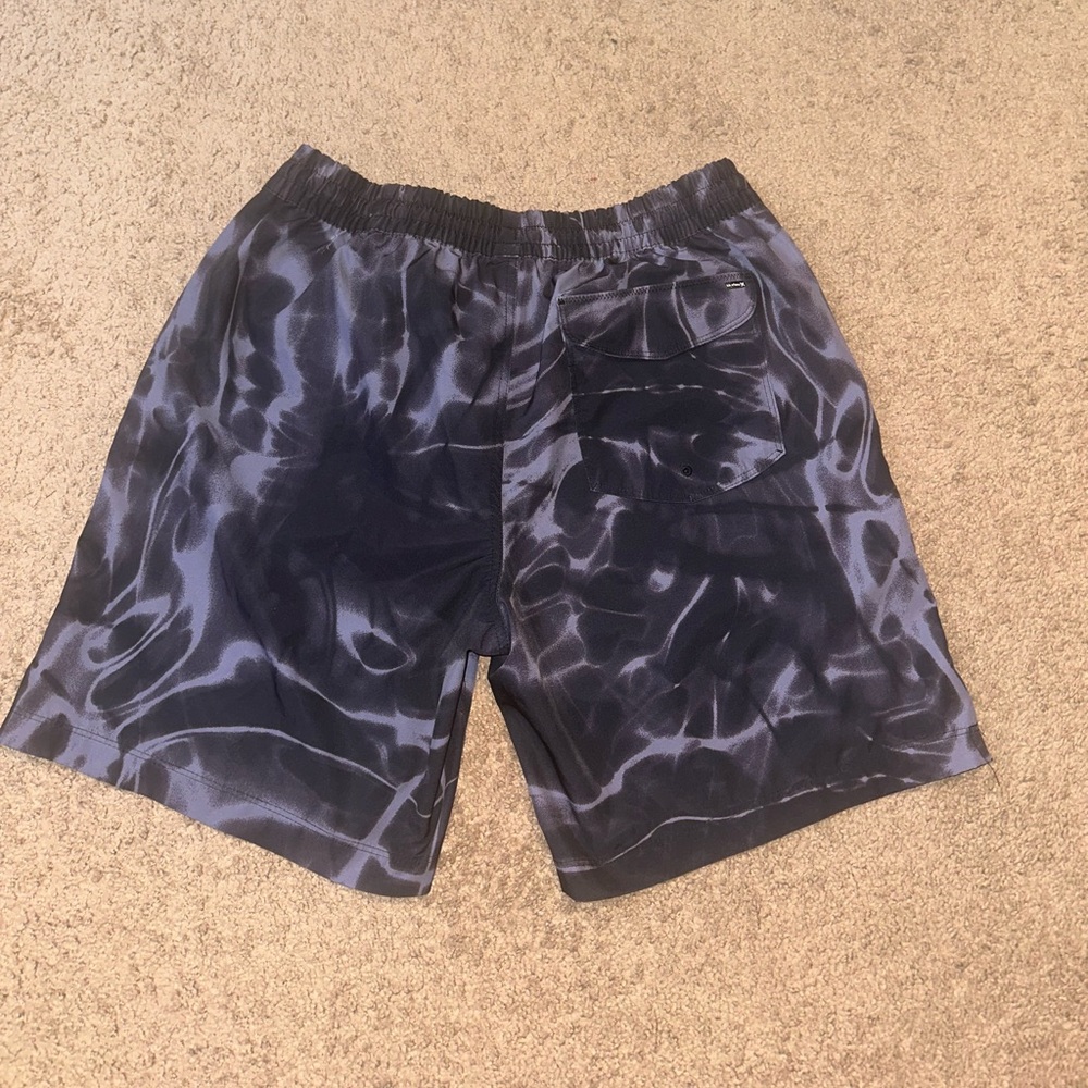 Men’s Shorts 🖤 - Picture 2 of 3
